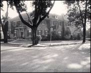 A picture containing tree, outdoor, road, street

Description automatically generated