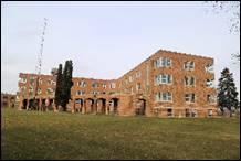 A large brick building

Description automatically generated with low confidence